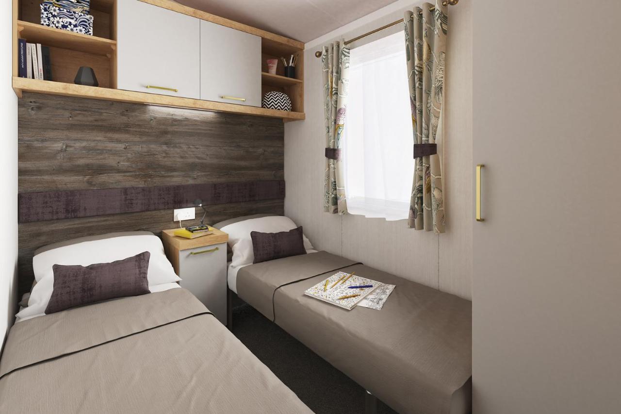 Lydstep Beach BayView 2021 3-Bedroom Holiday Home. Tenby Exterior foto